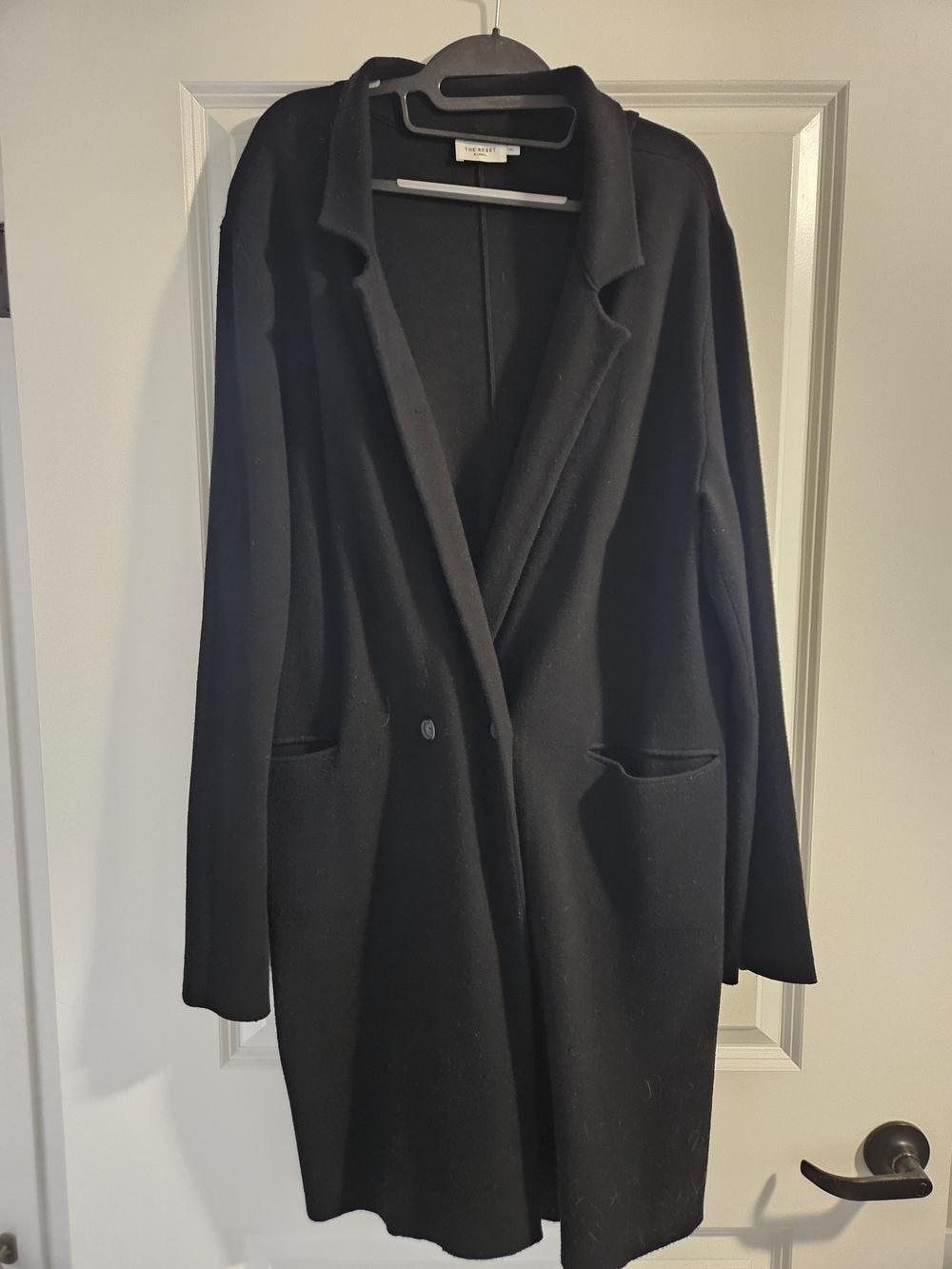 The Reset R Label Black Long Notch Lapel Knit Coat
